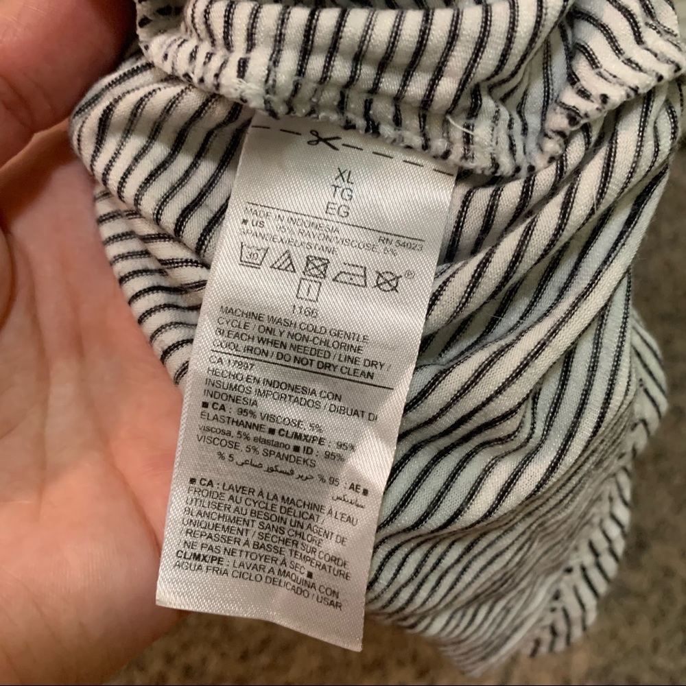 Old Navy Luxe Striped Tank - Picture 3 of 3